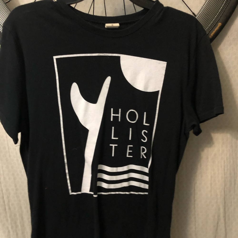 Hollistor t shirt (size M)